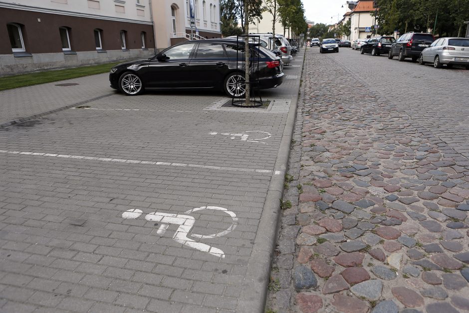 Senamiesčio grindinį pritaikys neįgaliesiems