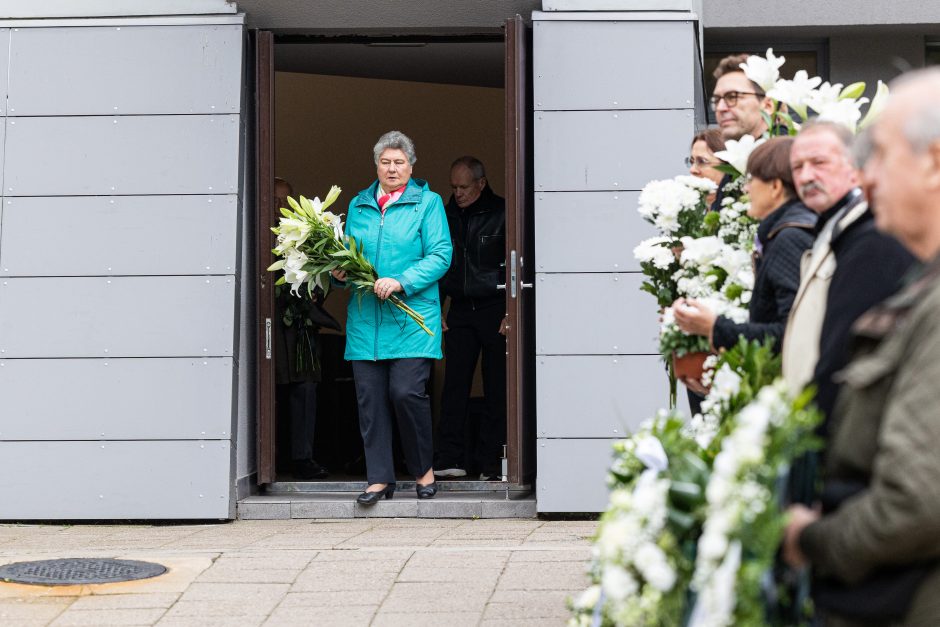 Primabalerina L. Aškelovičiūtė-Razmienė atgulė amžinojo poilsio