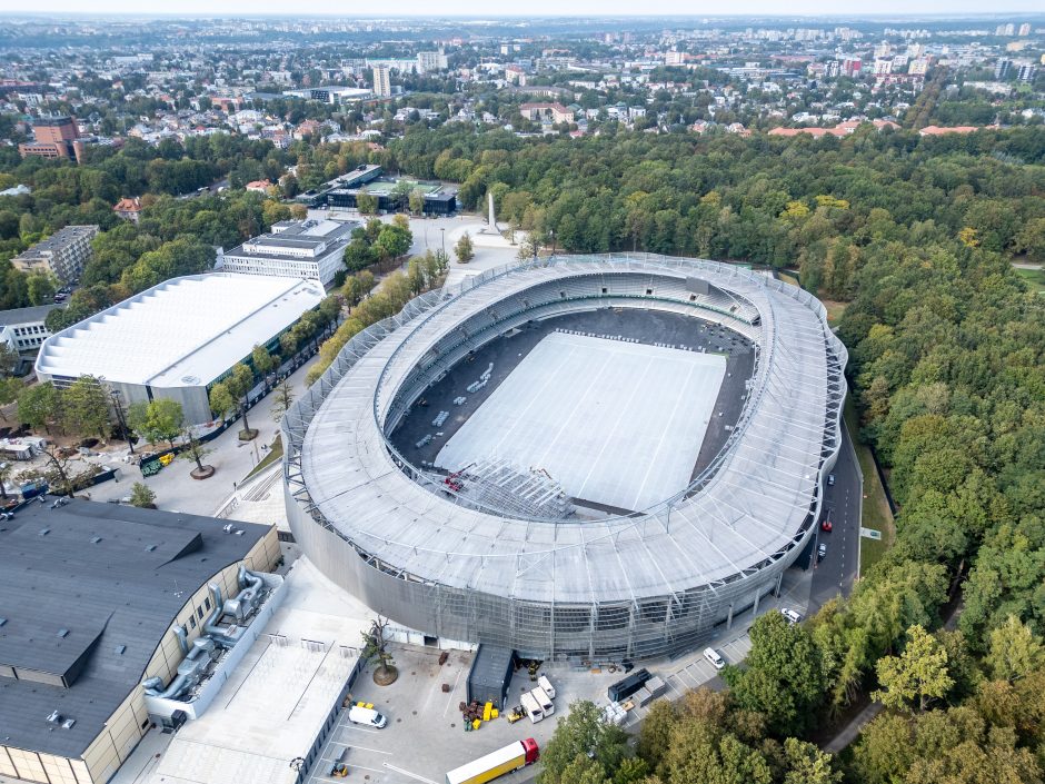 Dariaus ir Girėno stadiono direktorius apie futbolo rinktinės varžybų likimą: sukamės iš situacijos