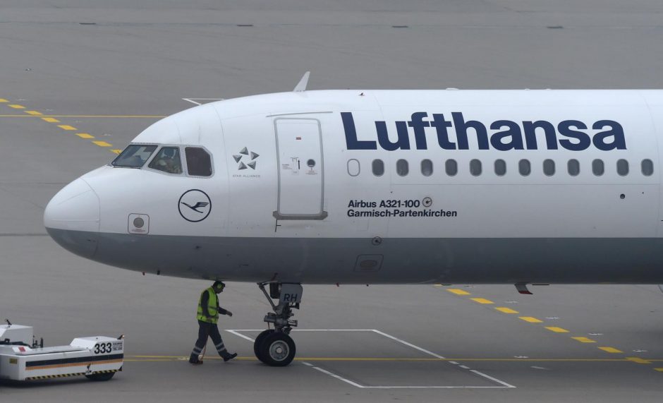 „Lufthansa“ pratęsė skrydžių į Tel Avivą sustabdymą