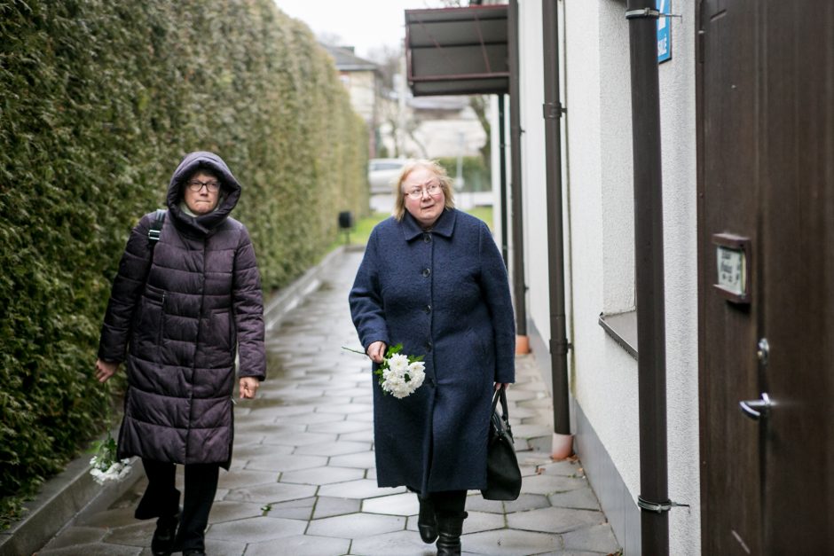 Kaunas atsisveikina su savo poetu: lengvo kelio, Herojau!