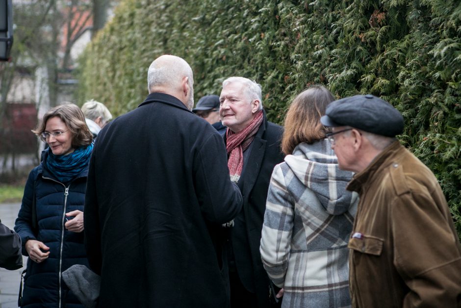 Kaunas atsisveikina su savo poetu: lengvo kelio, Herojau!