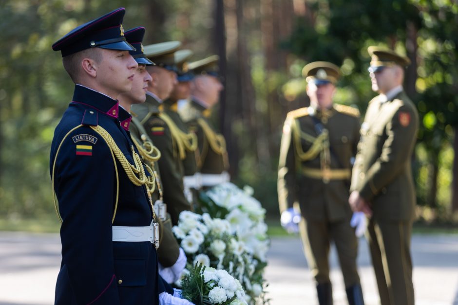 Minint Žydų genocido atminimo dieną – raginimai suvokti antisemitinių idėjų pasekmes 