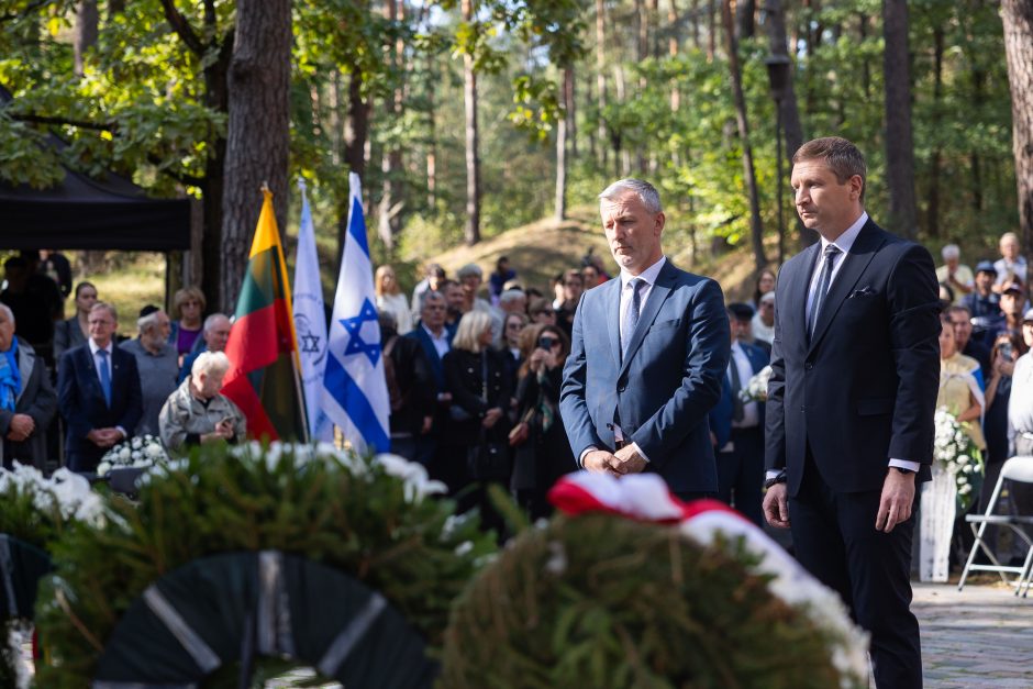 Minint Žydų genocido atminimo dieną – raginimai suvokti antisemitinių idėjų pasekmes 