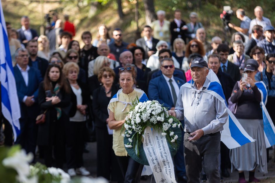 Minint Žydų genocido atminimo dieną – raginimai suvokti antisemitinių idėjų pasekmes 