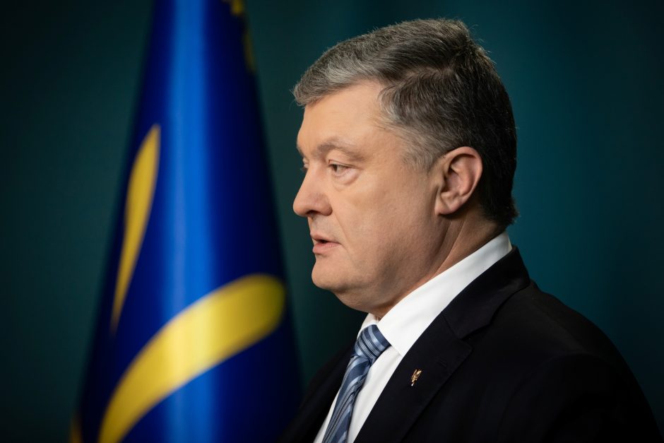 P. Porošenka: Ukraina įsigis dešimtis patrulinių sraigtasparnių ir katerių