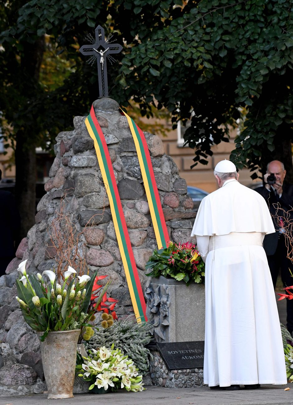 Popiežius: represijas iškentėjusi Lietuva gali tapti vilties švyturiu