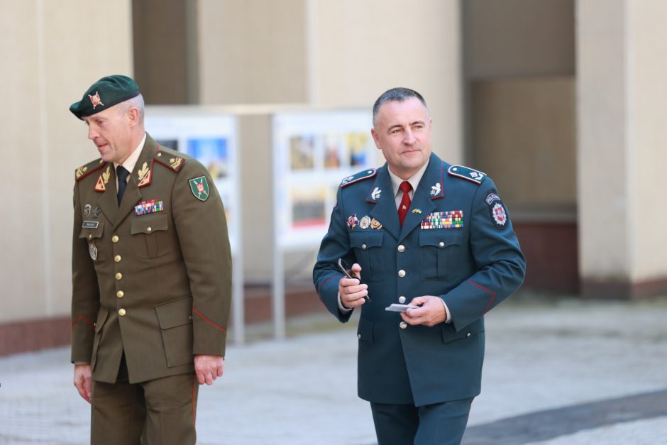 D. Nausėdienė inauguracijoje žavėjo subtilia klasika: pasirinko simbolinį papuošalą  