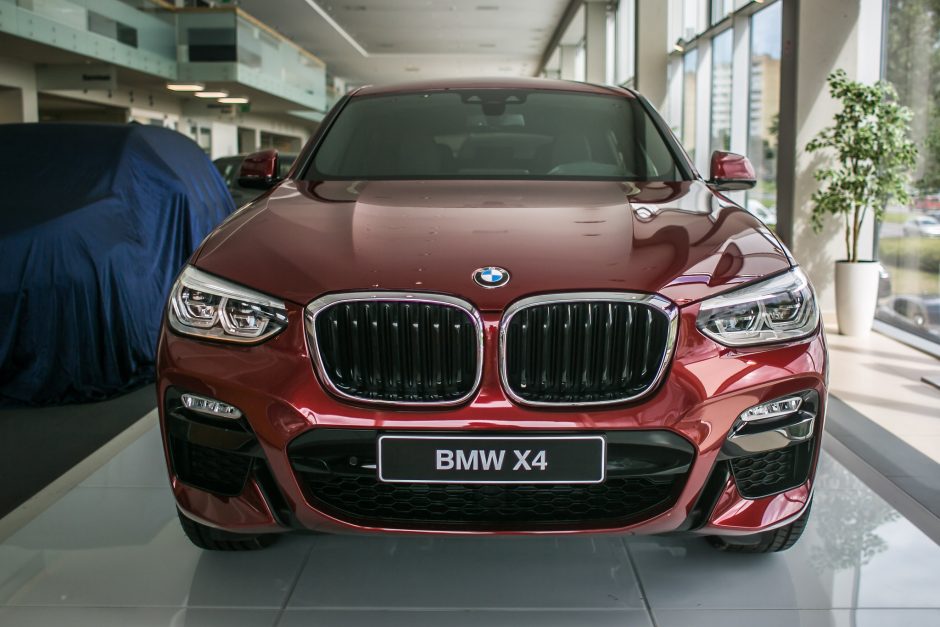 Gerokai atsinaujinęs „BMW X4“ atvyko į Lietuvą