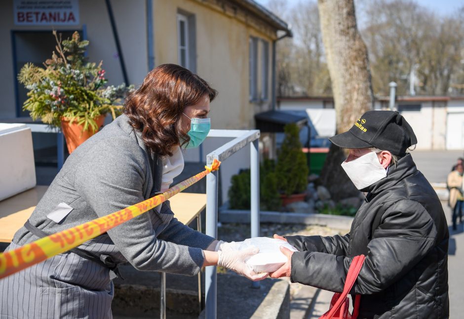 D. Nausėdienė lankėsi socialinės pagalbos centre „Betanija“