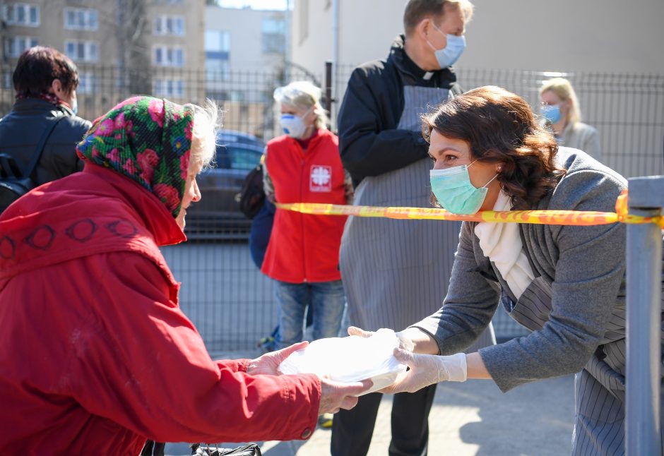 D. Nausėdienė lankėsi socialinės pagalbos centre „Betanija“