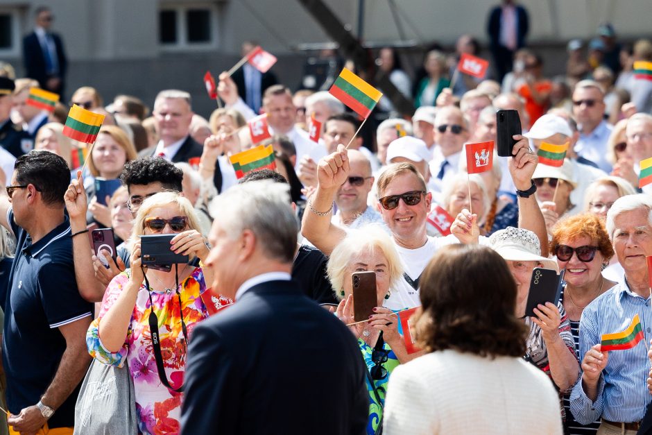 „Daugiau dialogo“: stebėjusieji prezidento inauguraciją pavargo nuo politinių rietenų