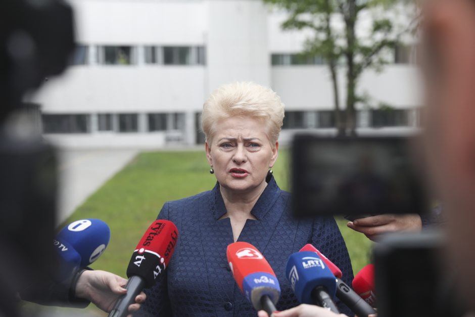 D. Grybauskaitė apie tiesioginių išmokų didėjimą: tai žingsnis į priekį