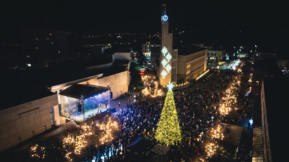 Suspindo Alytaus miesto Kalėdų eglutė