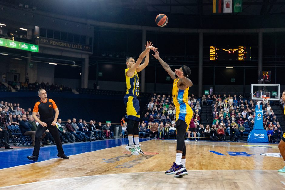 Eurolyga: Stambulo „Fenerbahče“ – Tel Avivo „Maccabi“ 109:74