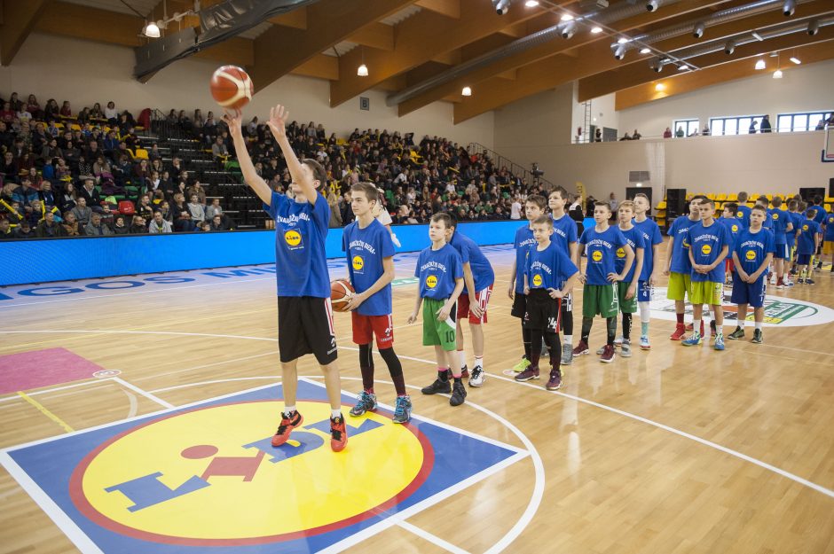  Palangoje spindėjo Moksleivių krepšinio lygos žvaigždės