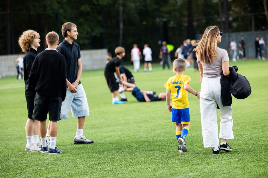 Vilniuje oficialiai pristatytas naujas „VFA-Hanner“ futbolo stadionas