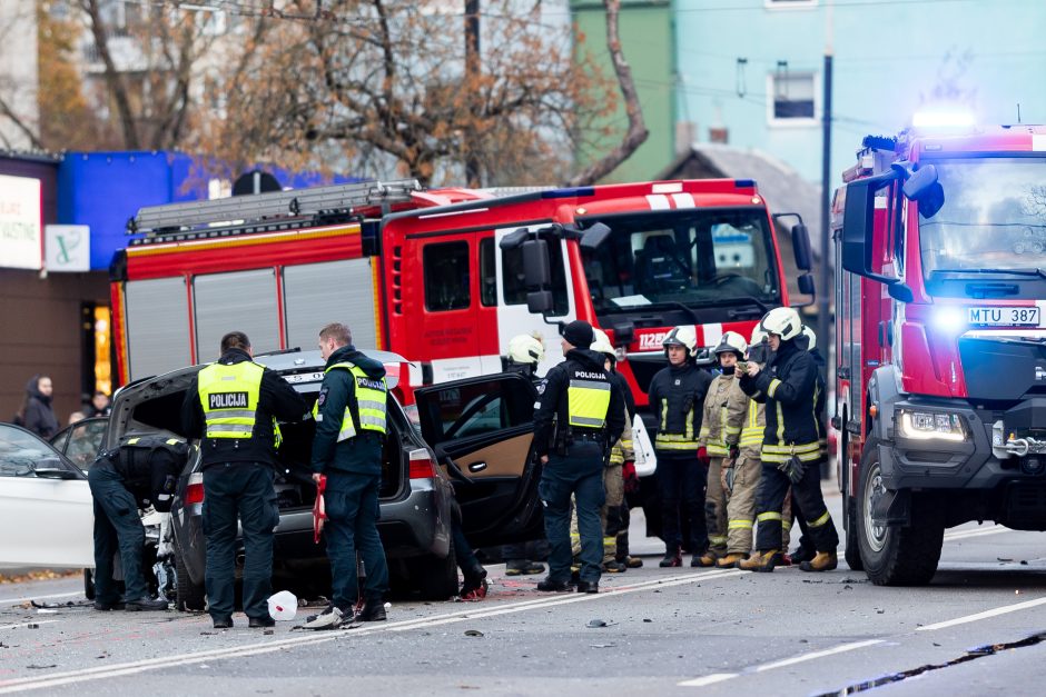 Avariją sostinės Savanorių prospekte sukėlusi moteris paguldyta į ligoninę