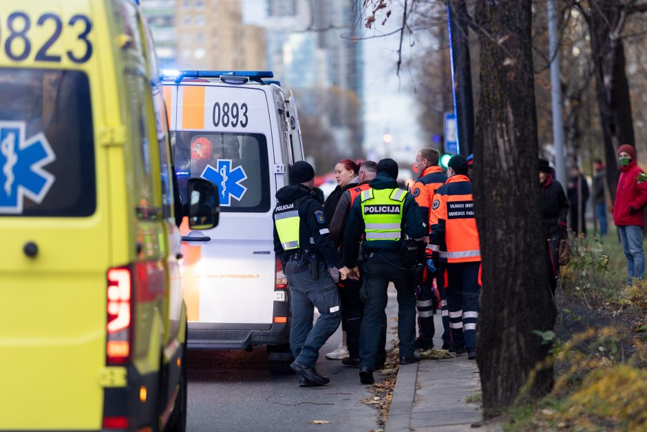 Avariją sostinės Savanorių prospekte sukėlusi moteris paguldyta į ligoninę