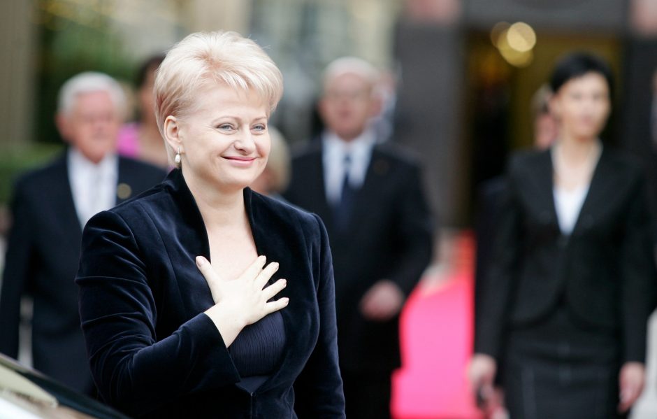 D. Grybauskaitei įteiktas H. Clinton apdovanojimas už lyderystę