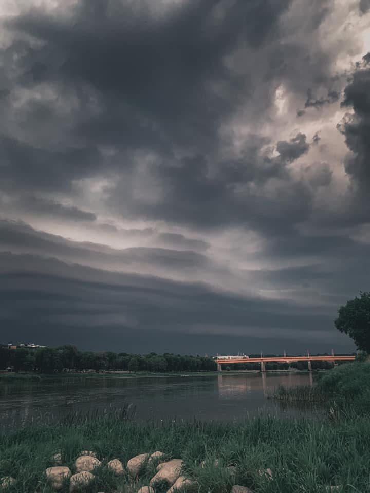 Jonines pradėjusį švęsti Kauną užklupo škvalas