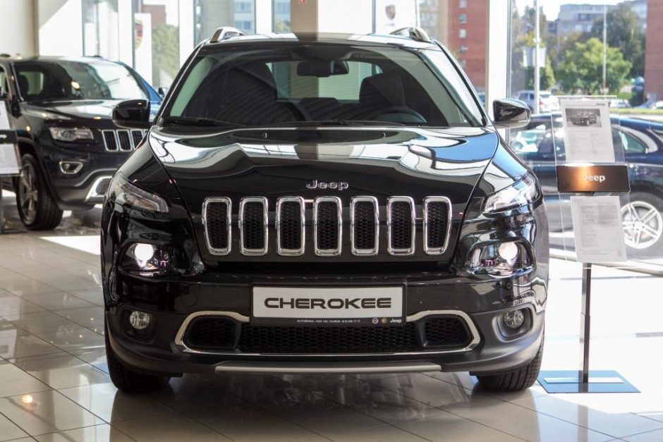 Tikri „Jeep“ džipai „Renegade“ ir „Cherokee“ – jau Lietuvoje