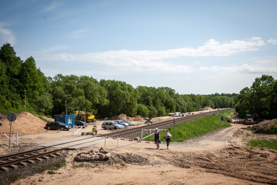 Rokai: padalyti į miestą ir kaimą