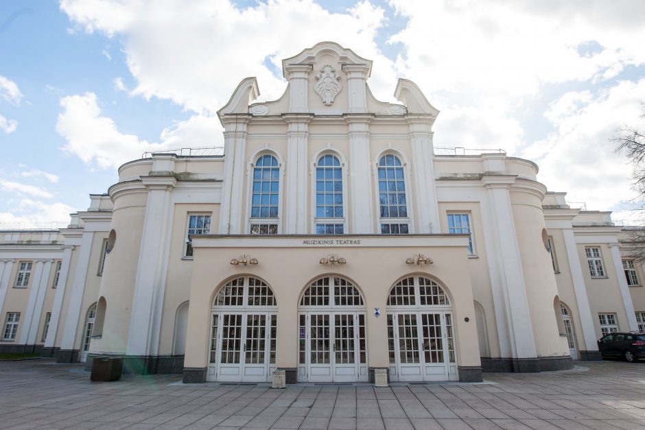 Kauno muzikinio teatro spindesys ir skurdas