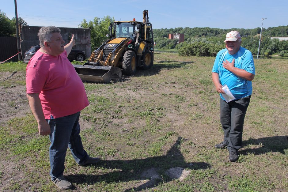 Šančiuose griaunant nelegalią tvorą – grasinimai nušauti