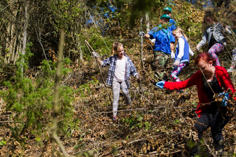 Kariuomenės neprisišaukė – padėjo mokinukai