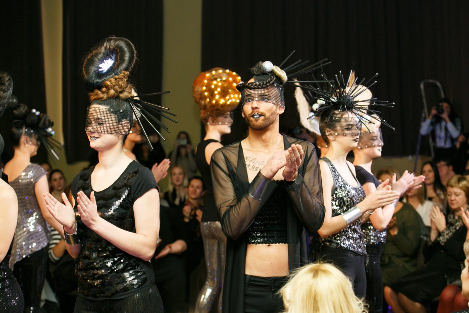 Šukuosenų parade – žvilgsnis į ateitį