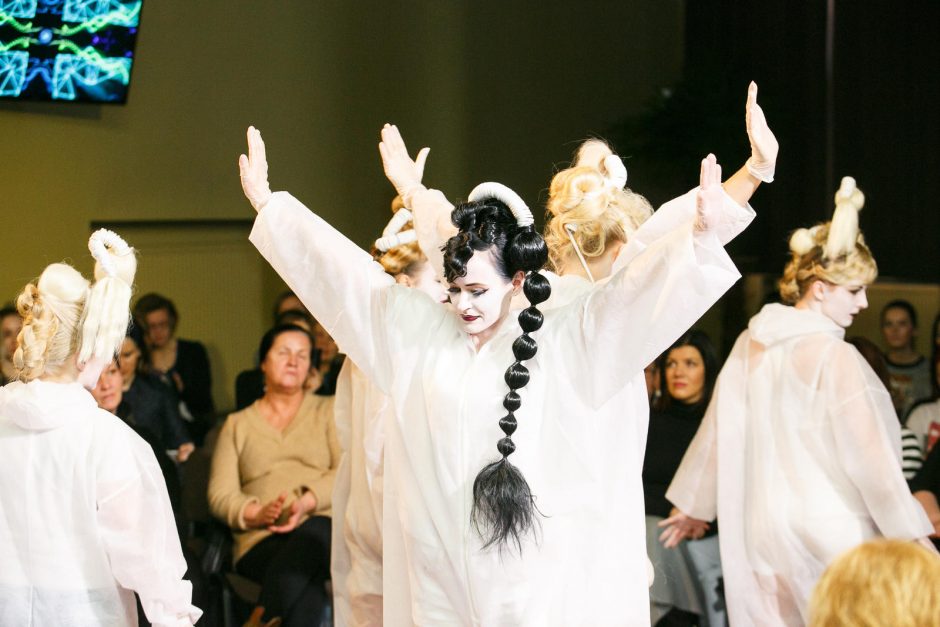 Šukuosenų parade – žvilgsnis į ateitį