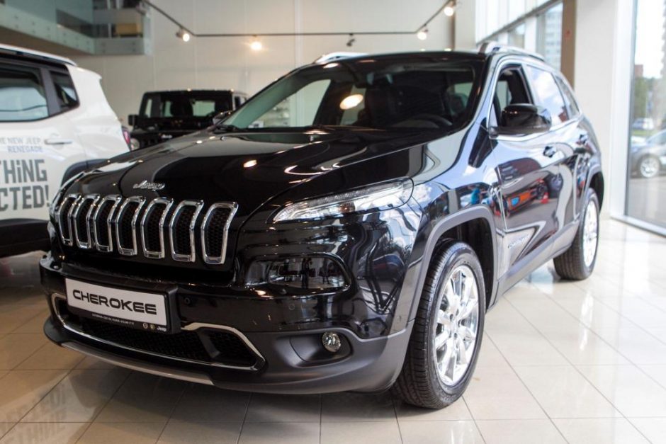 Tikri „Jeep“ džipai „Renegade“ ir „Cherokee“ – jau Lietuvoje