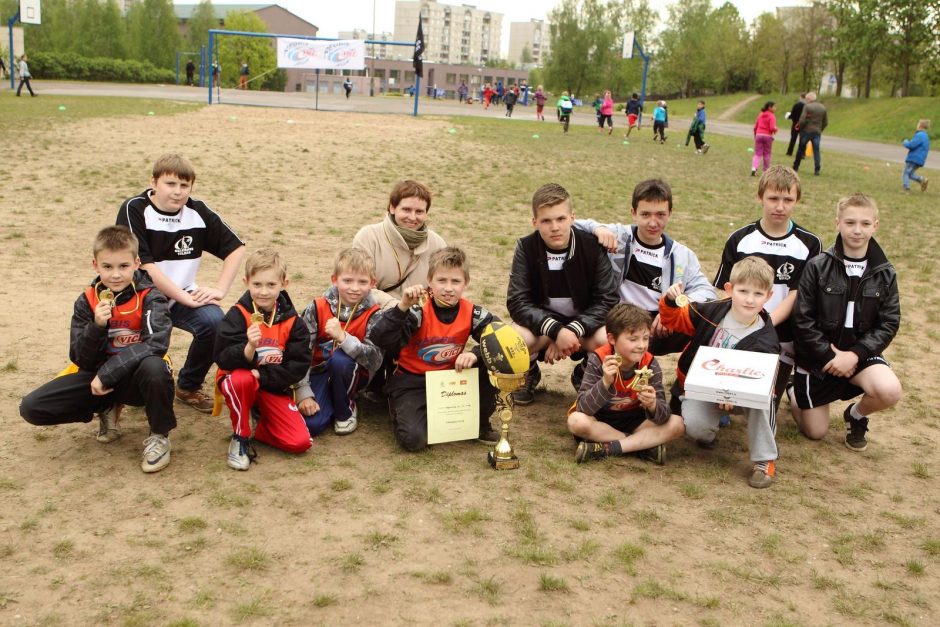 Jaunųjų regbininkų kovos Vilniuje sužavėjo net žinomą reperį Pushą