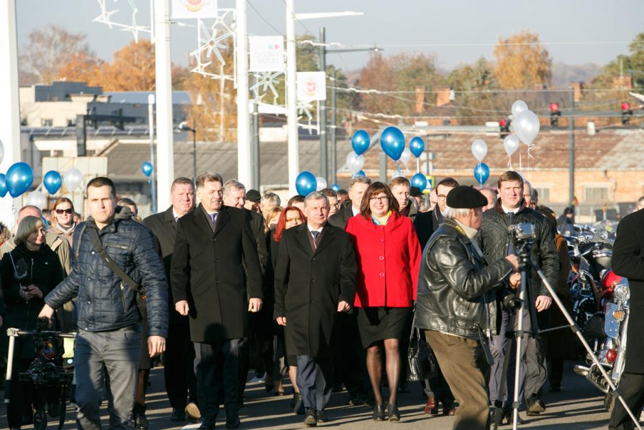 Ilgai laukta akimirka: Kaune atidarytas Panemunės tiltas