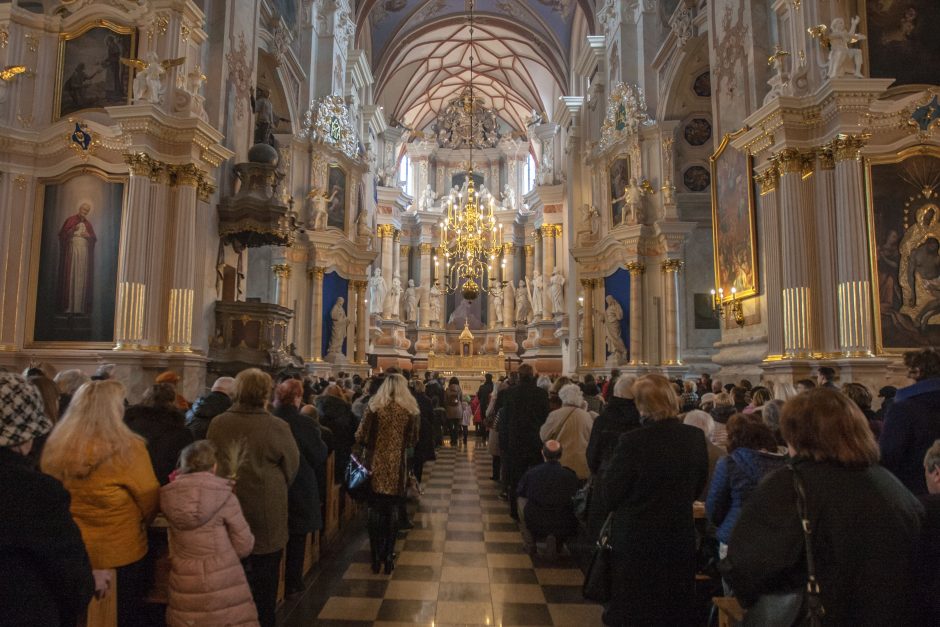 Katalikai švenčia Verbų sekmadienį 