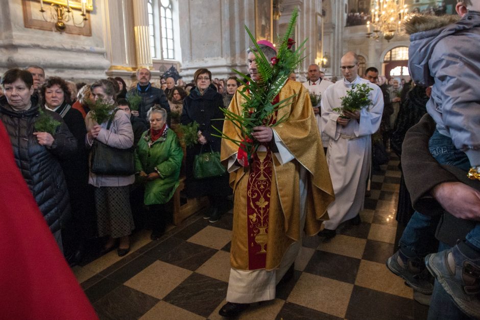 Katalikai švenčia Verbų sekmadienį 