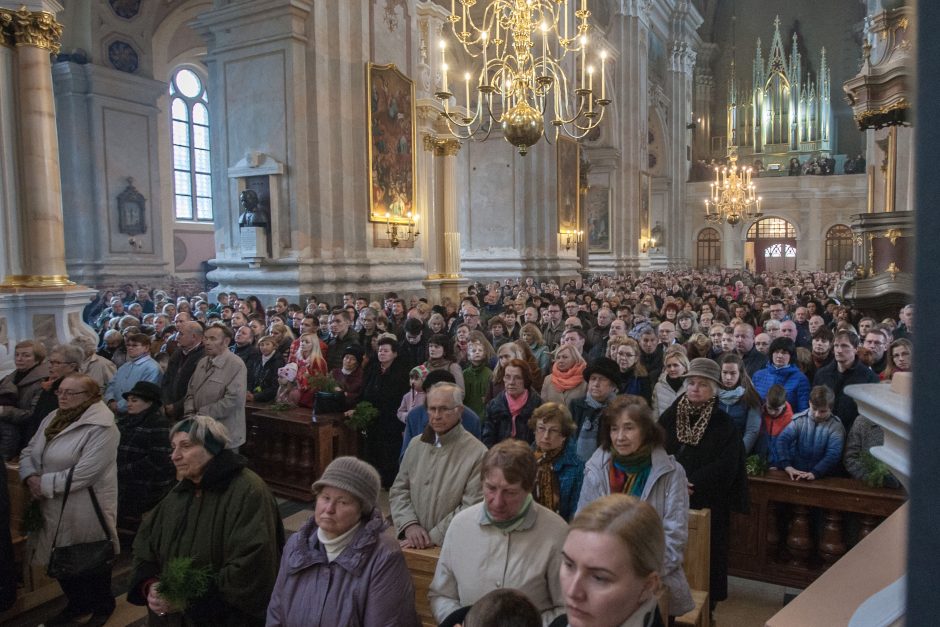 Katalikai švenčia Verbų sekmadienį 