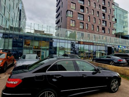 Skelbimas - Keleivių pervežimo sprendimai Mercedes automobiliais