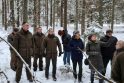 Apsilankė: miškininkai parodė kenkėjų pažeistas teritorijas.