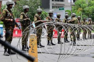 Bangladešo protestuose žuvo beveik 200 žmonių