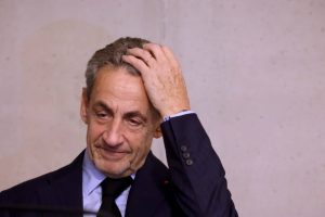 Buvęs Prancūzijos prezidentas Sarkozy stos prieš teismą dėl neteisėto rinkimų finansavimo