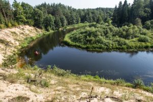 Šventosios upėje per maudynes dingo vyras