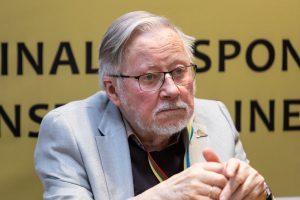 Žiniasklaida: dėl širdies problemų į Santaros klinikas paguldytas V. Landsbergis