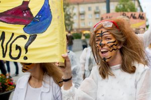 Ministerija siūlo nemažinti į profesines mokyklas priimamų pirmakursių skaičiaus