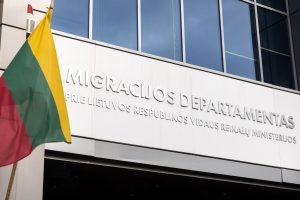 Migracijos departamentas: uždarius registracijos centrus ukrainiečiai nesusiduria su sunkumais