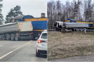 Avarija Klaipėdos rajone: geležinkelio pervažoje susidūrė vilkikas ir šilumvežis