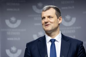 Paluckas: į skandalą įklimpęs viceministras gali likti su viena sąlyga